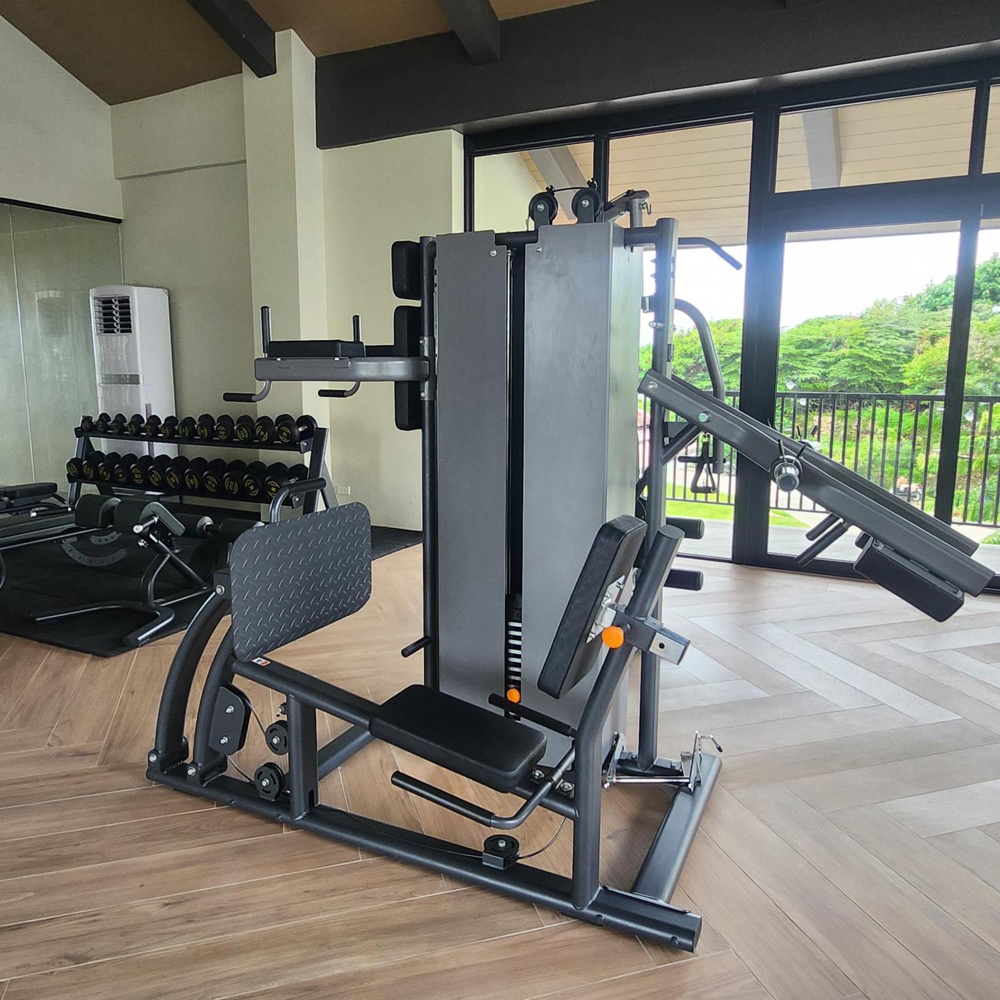 Condo Azur Suites A326 Amani Resorts Residences , 5 Minutes Airport, Netflix, Stylish, Cozy With Luxurious Swimming Pool 막탄 외부 사진